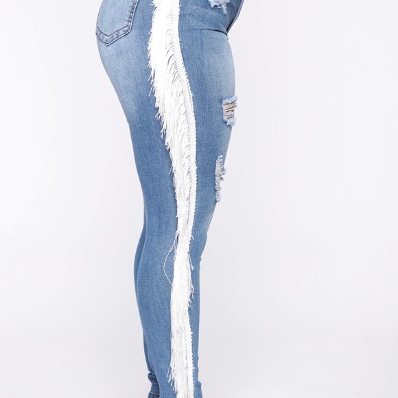 High rise medium wash jeans with fringe - Picture 3 of 7